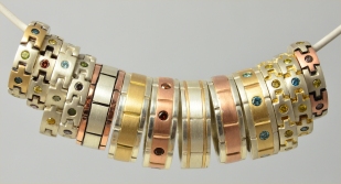 Art of Gold Rings